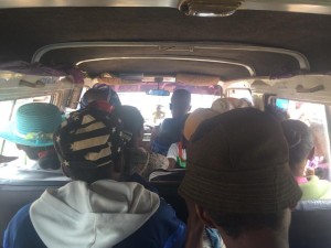 interior_taxi_brousse