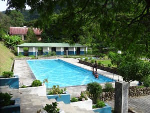 0484._piscina_termal_ranomafana