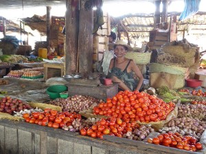 0502._mercado_en_Manakara