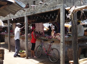 0507._mercado_en_Manakara