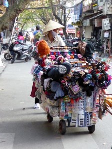 0648._venta_ambulante_en_hanoi