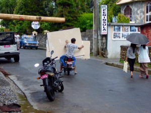 1505. asi se transportan las cosas en Nepal 