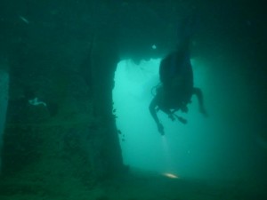 2072. buceando el Olympia Maru 