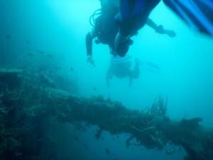 2094. buceando el Akitsushima 