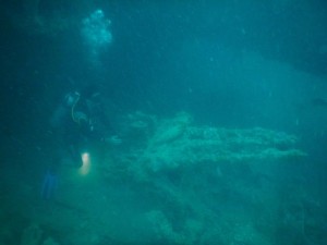 2096. buceando el Akitsushima 