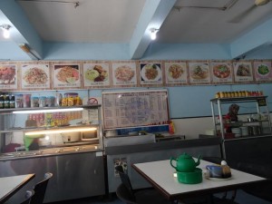 2405. restaurante de comida local en Semporna      