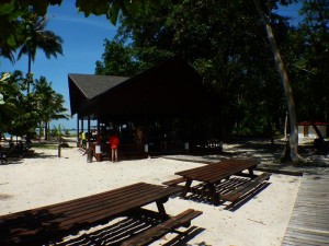 2450. lugar para comer en la isla de Sipadan 